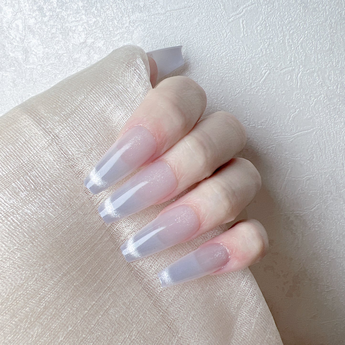 VIOLET CAT EYE